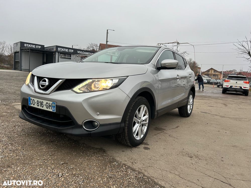 Nissan Qashqai 1.5 DCI N-Connecta - 1