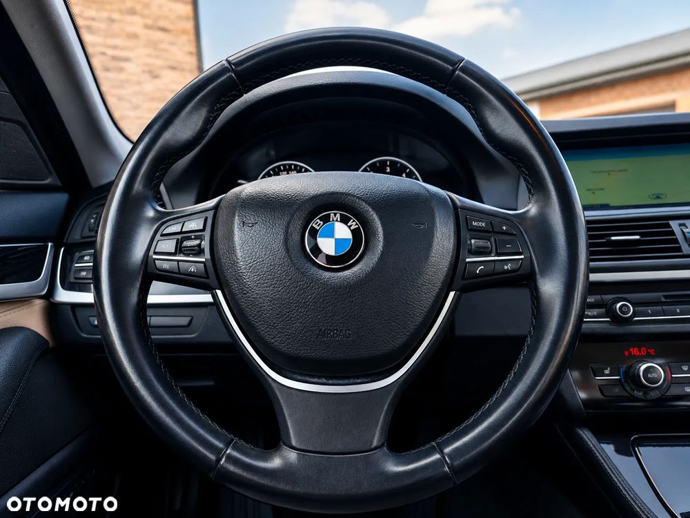 BMW Seria 5 520d Efficient Dynamics Edition Sport Line - 24