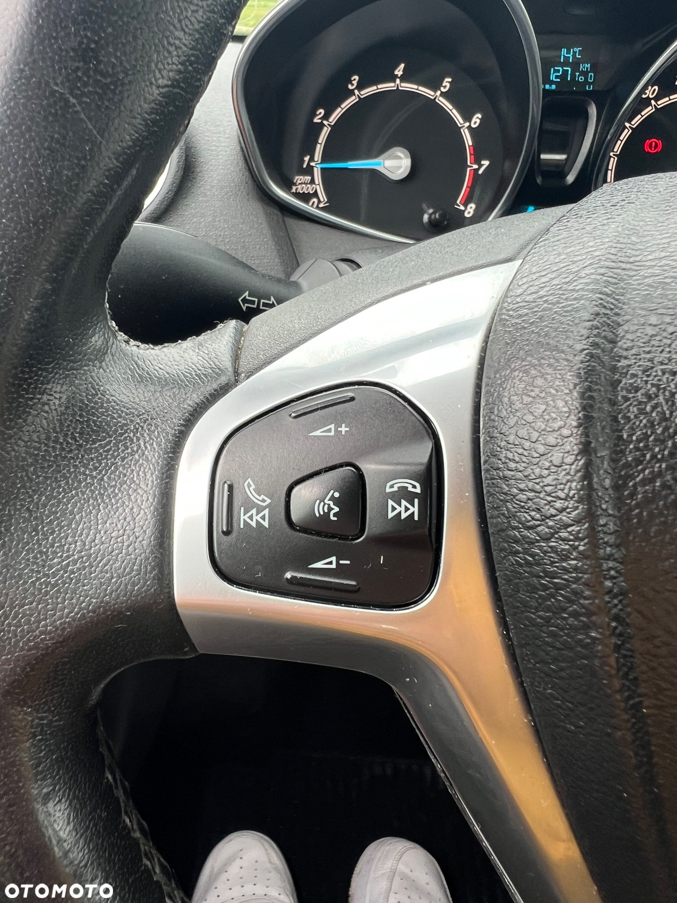 Ford Fiesta 1.0 EcoBoost S&S TITANIUM - 26