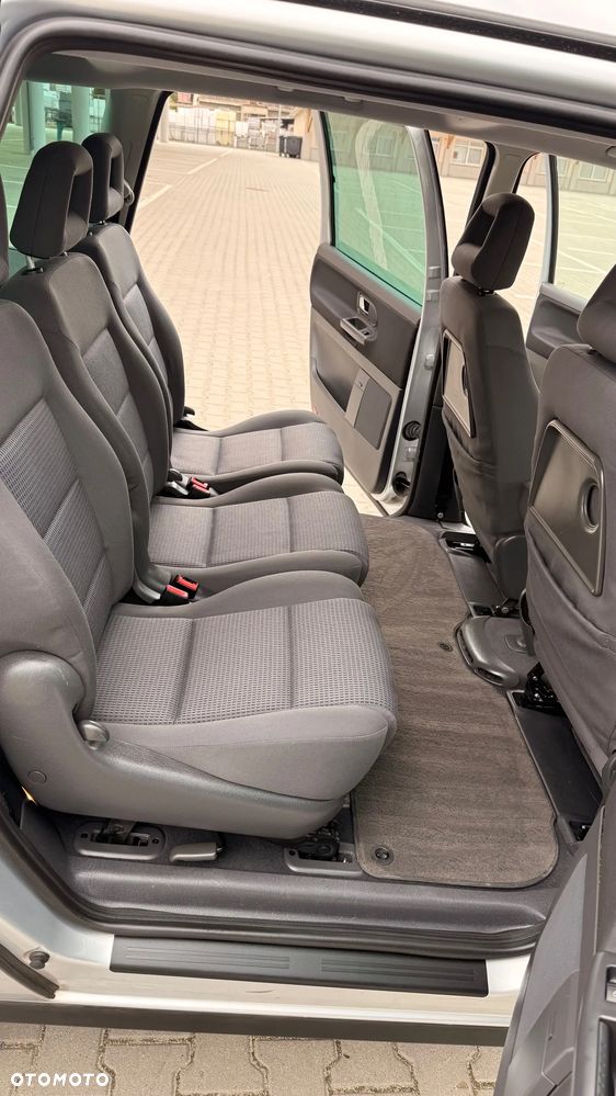 Volkswagen Sharan 2.0 TDI Highline - 12