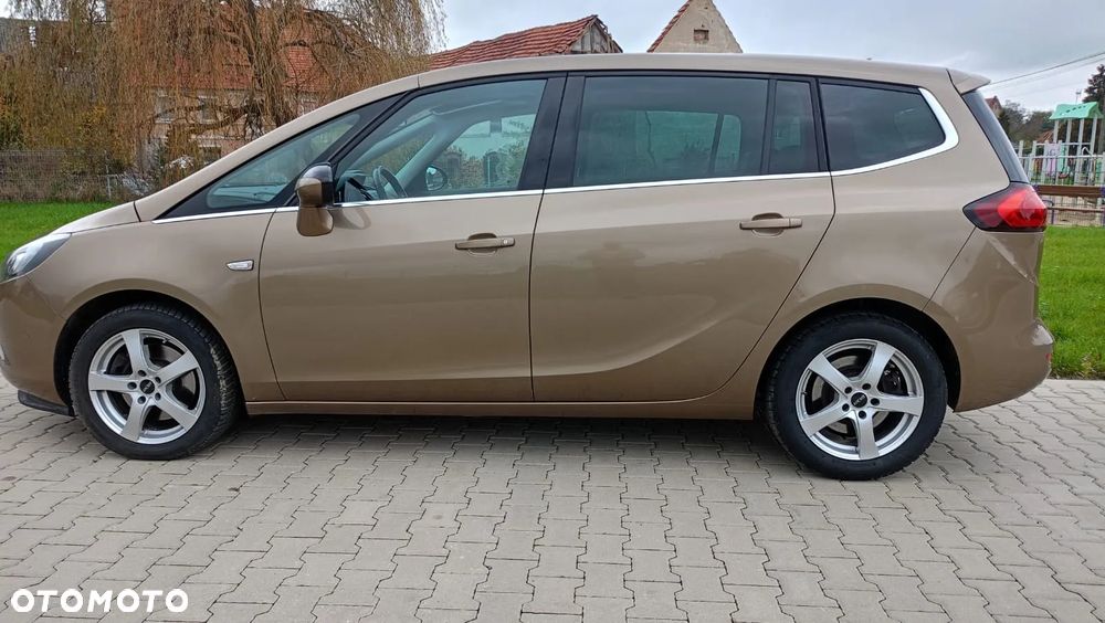 Opel Zafira - 14