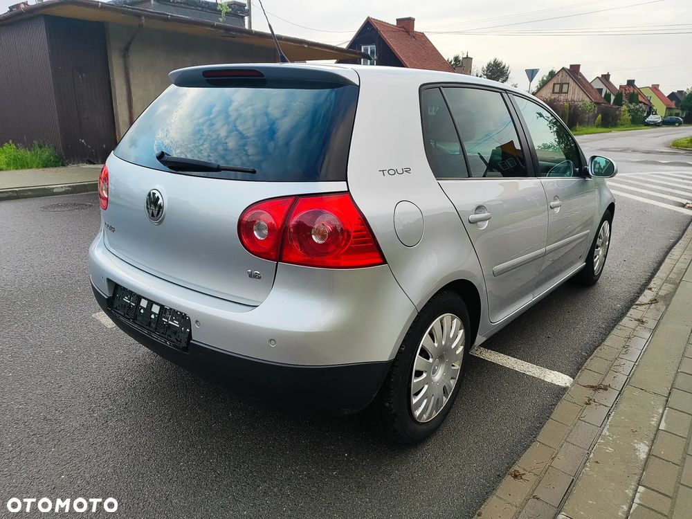 Volkswagen Golf 1.6 Tour Edition - 12