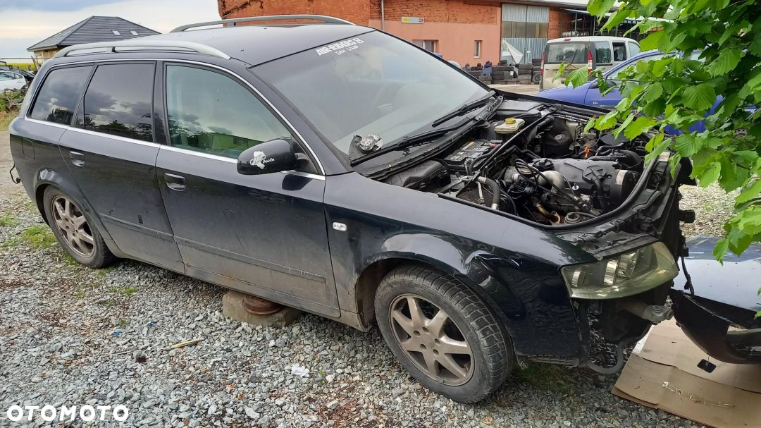 Części Audi A4 B6 1.9 kombi czarny manulana skrzynia - 3