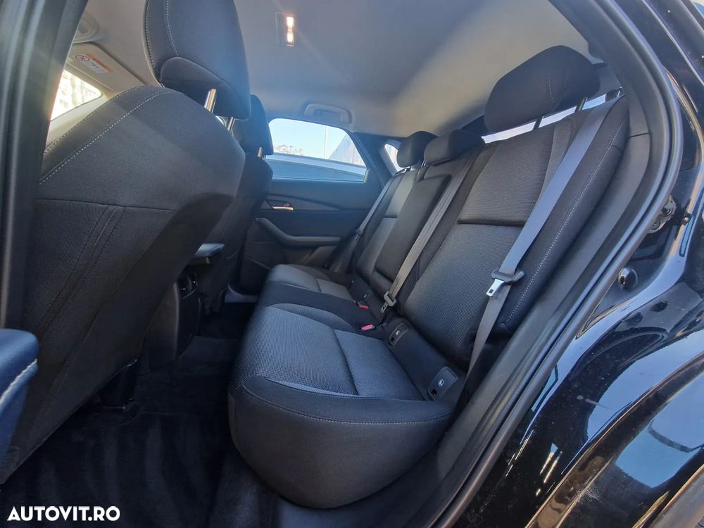 Mazda CX-30 e-SKYACTIV X186 MHEV GT - 32