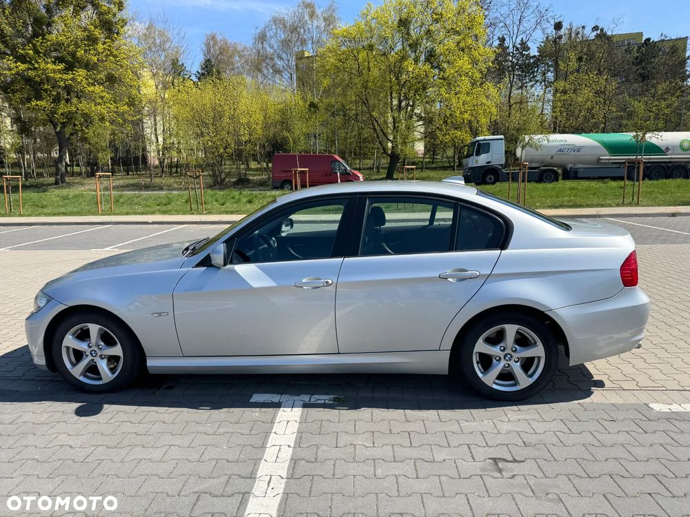 BMW Seria 3 320d DPF - 30