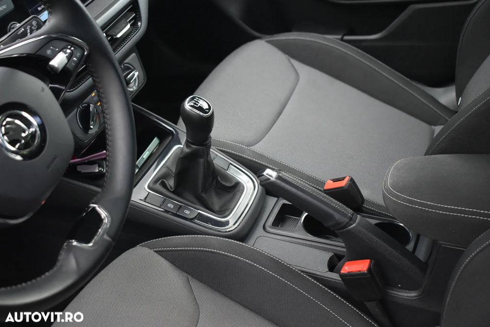 Skoda Fabia 1.0 TSI Ambition - 17