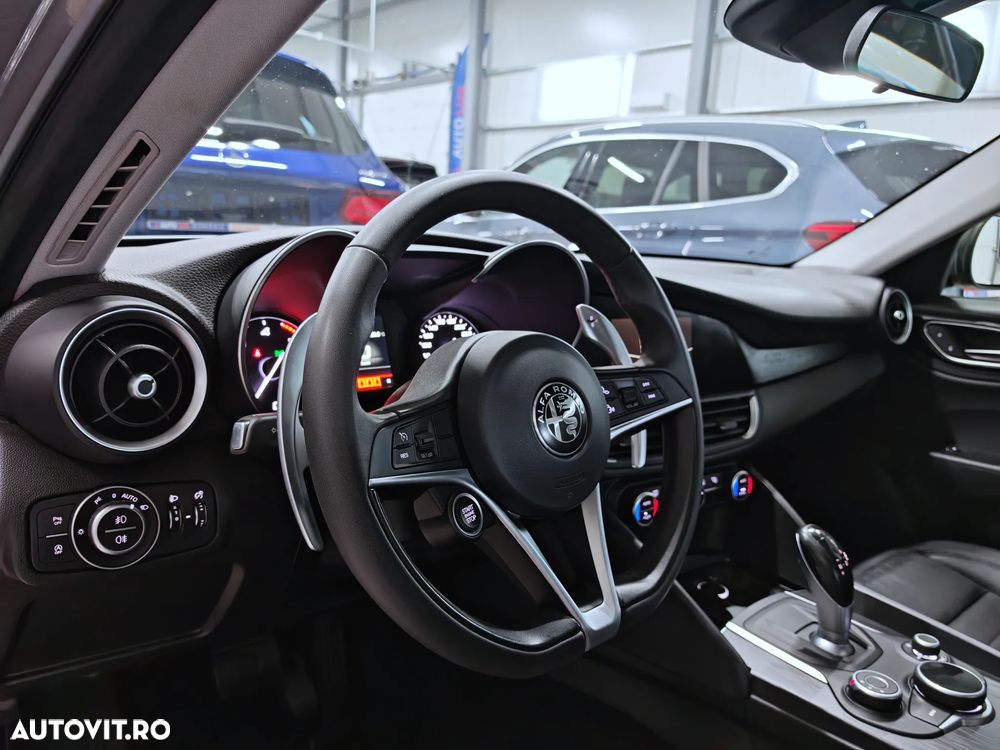 Alfa Romeo Giulia 2.2 JTDM Aut. Super - 8