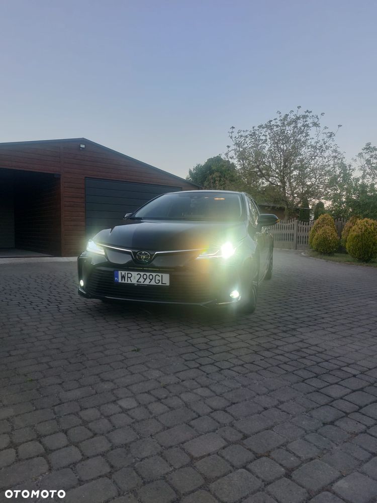 Toyota Corolla - 4