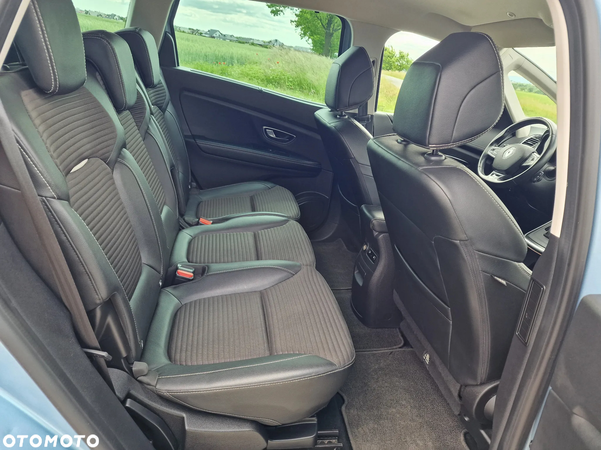 Renault Scenic BLUE dCi 120 EDC LIMITED - 29