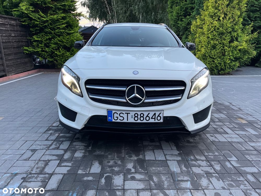 Mercedes-Benz GLA 250 7G-DCT - 7
