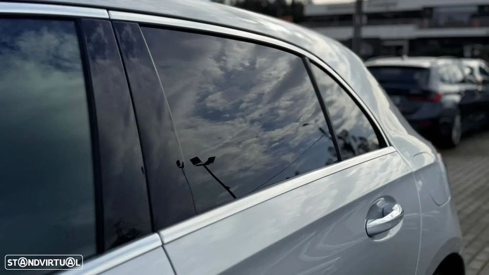 Mercedes-Benz A 250 e AMG Line - 12