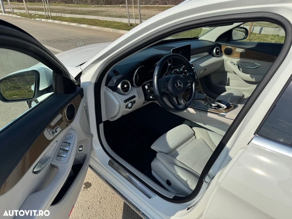 Mercedes-Benz C 220 d 4M T-Modell Aut - 9