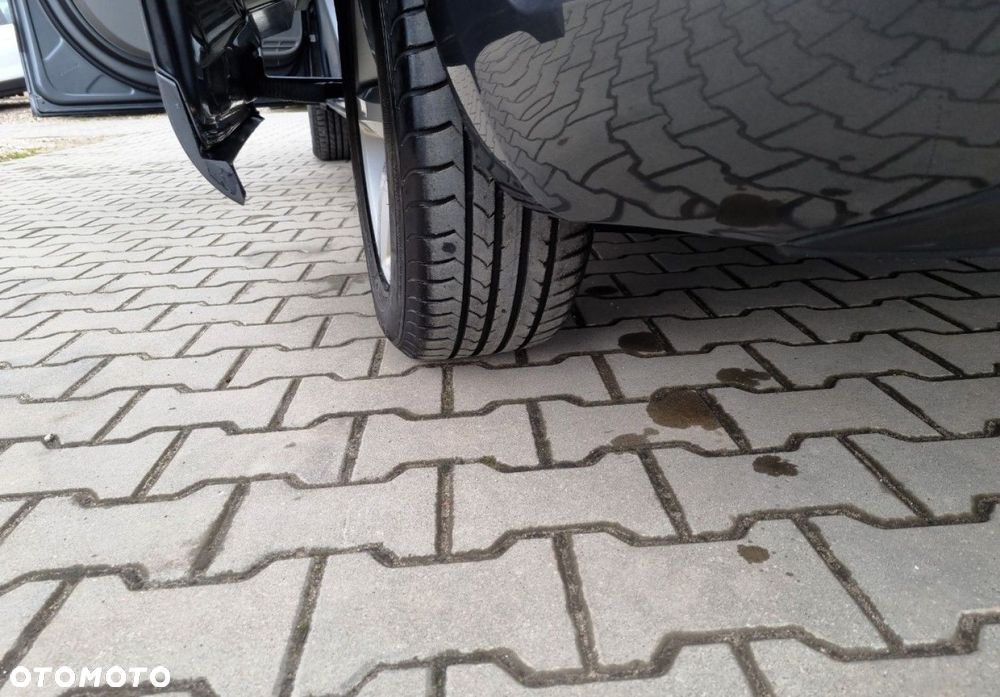 Volkswagen Sharan - 30