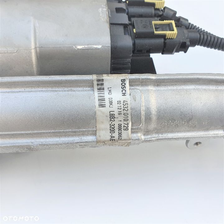 MAGLOWNICA LAND ROVER JAGUAR L8B2-3200-AE NOWA - 3