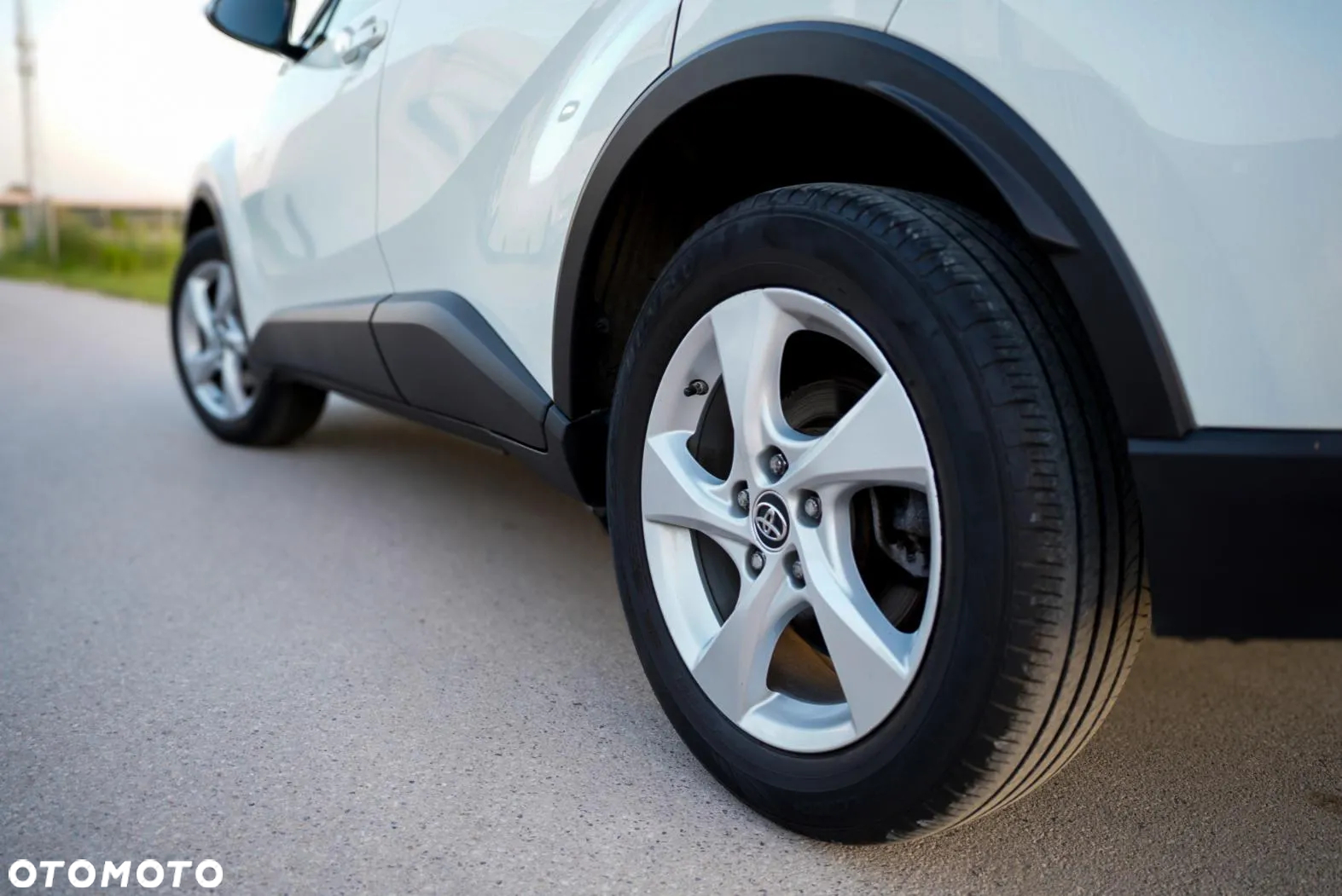 Toyota C-HR 1.2 T Premium - 8