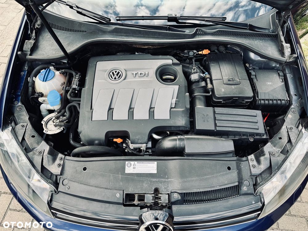 Volkswagen Golf 1.6 TDI DPF Highline - 30
