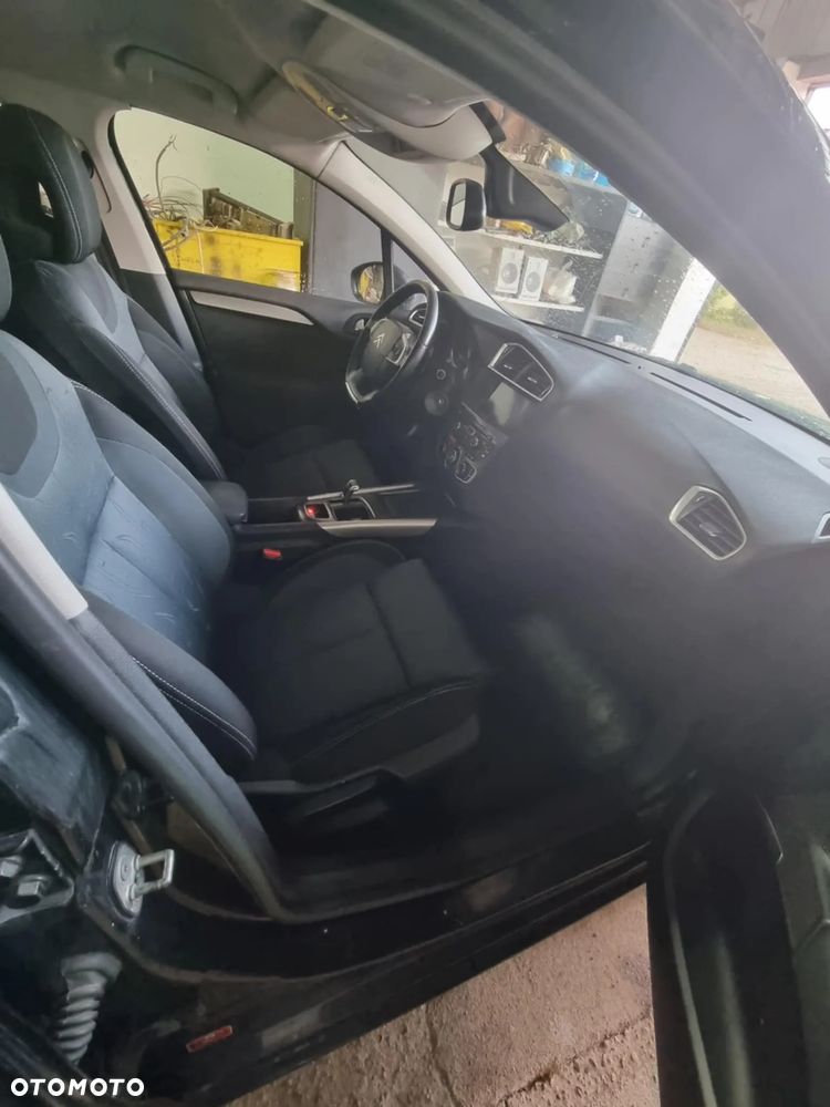 Citroën C4 e-HDi 115 ETG6 Business Class - 11