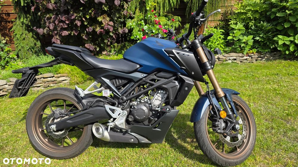 Honda CB - 1