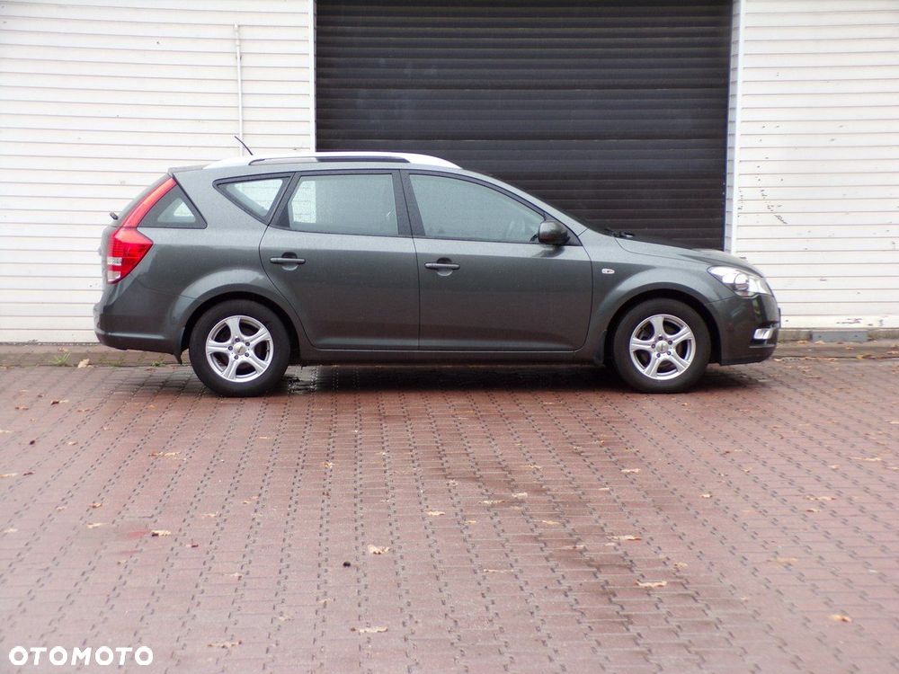 Kia Ceed - 5