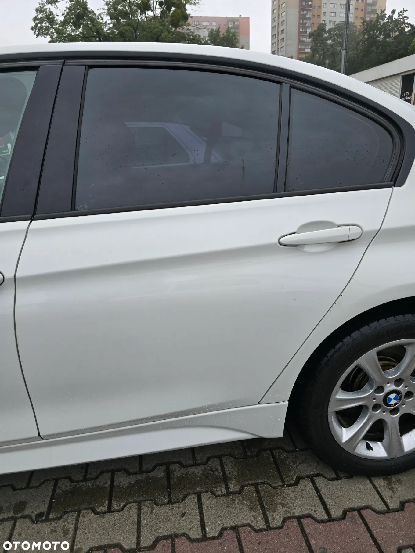 BMW Seria 3 328i xDrive - 15