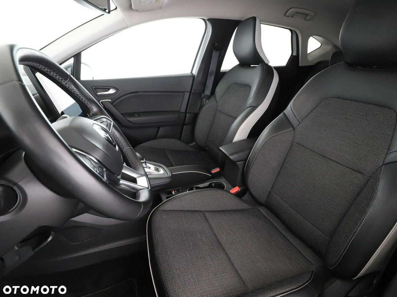 Renault Captur E-TECH PLUG-in 160 INTENS - 13