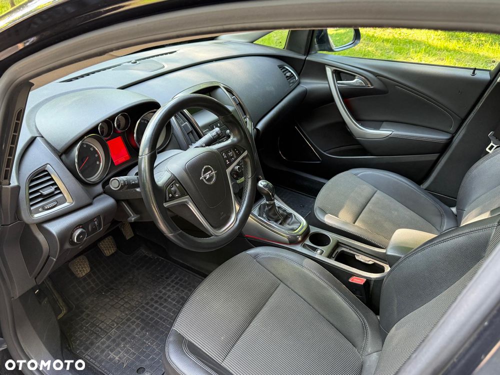Opel Astra 1.4 Turbo Cosmo - 17