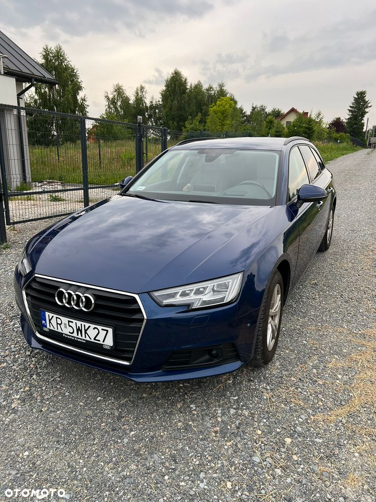 Audi A4 Avant 2.0 TDI S tronic - 1