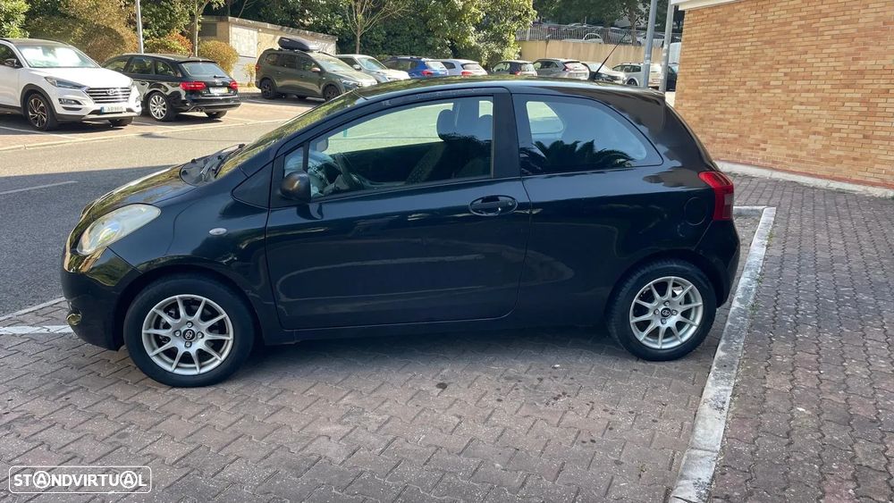 Toyota Yaris 1.0 VVT-i Motion - 4
