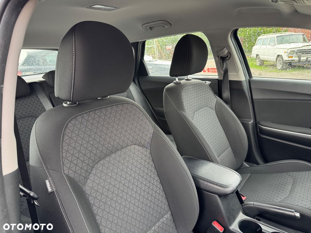 Kia Ceed 1.6 CRDi SCR M - 6