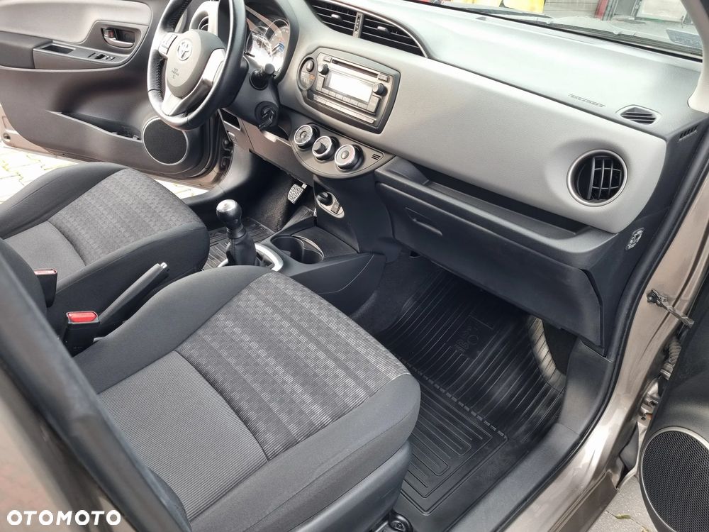 Toyota Yaris - 13
