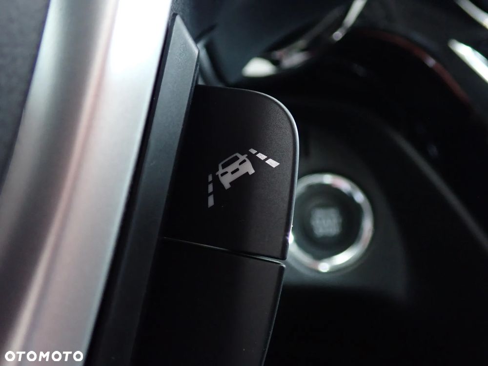 Suzuki S-Cross 1.4 BoosterJet mHEV Elegance SP 4WD - 12