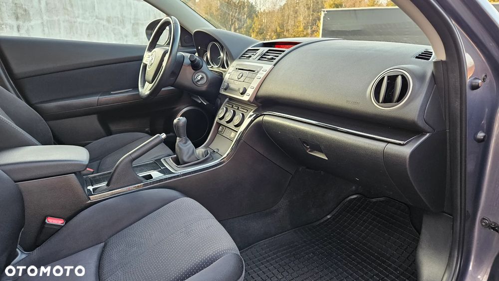 Mazda 6 Sport 2.0 Dynamic - 24