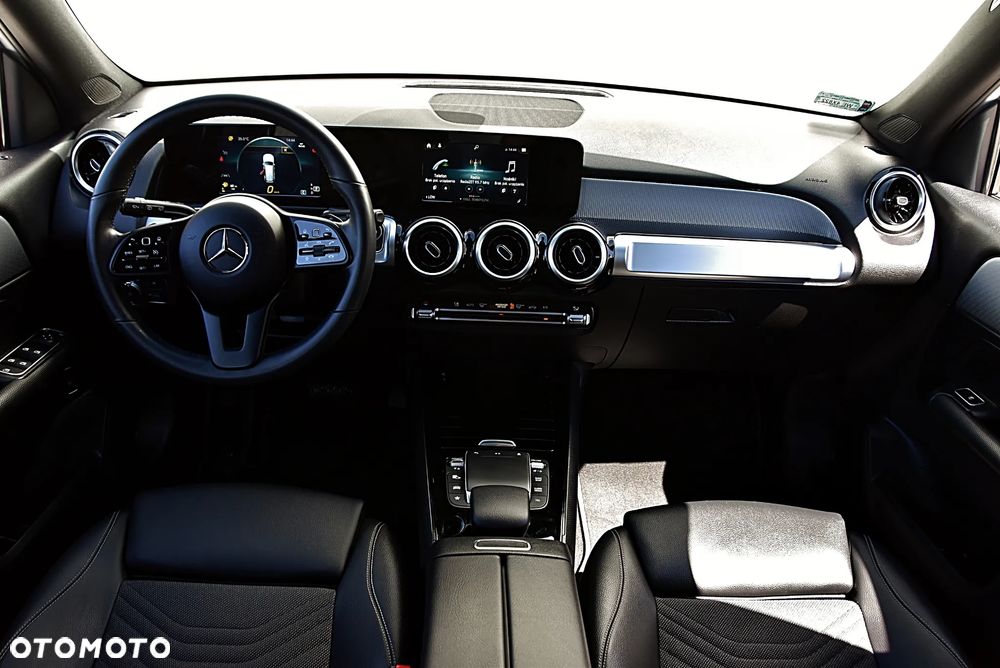 Mercedes-Benz GLB 200 7G-DCT - 17