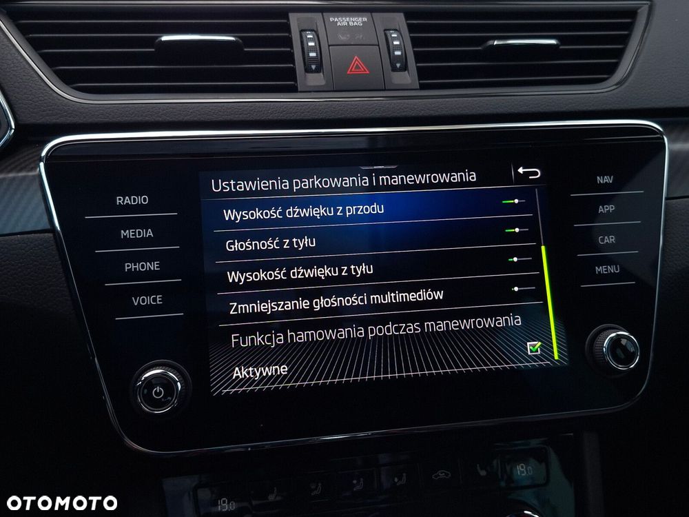 Skoda Superb 2.0 TDI SCR 4x4 Sportline DSG - 33