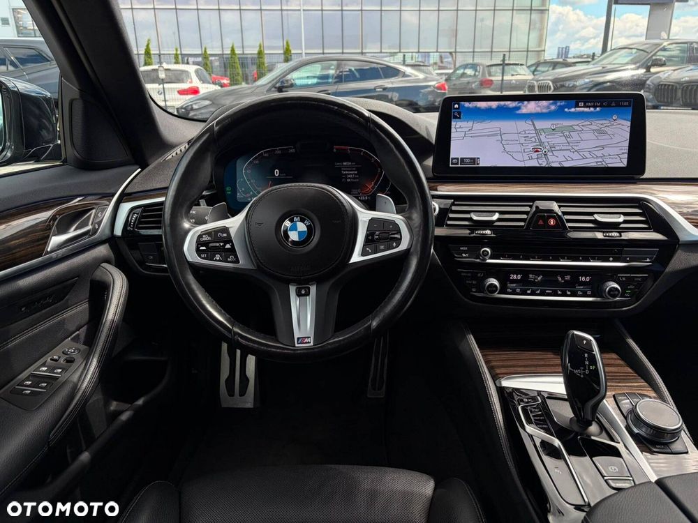 BMW Seria 5 530d xDrive mHEV M Sport sport - 28