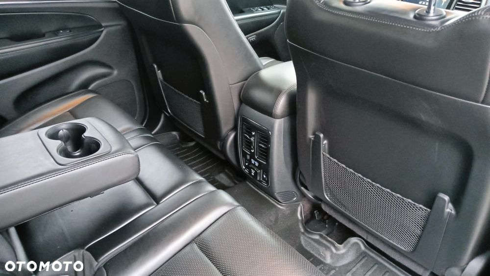 Jeep Grand Cherokee - 19