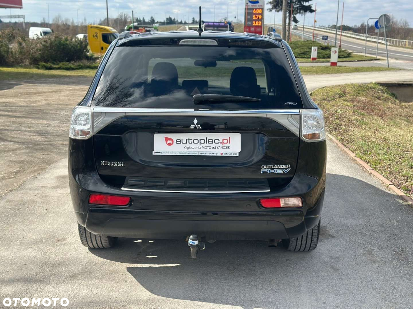 Mitsubishi Outlander - 15