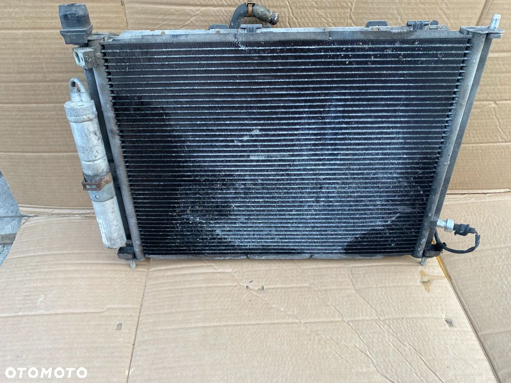 CHŁODNICA WODY KLIMATYZACJI WENTYLATOR RENAULT CLIO 3 III 8200688390 3000268 - 1