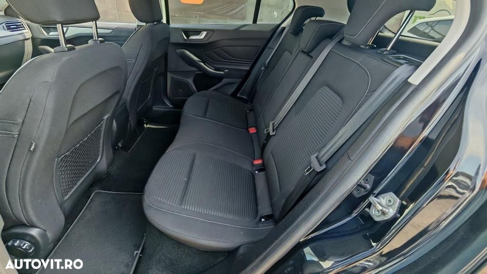 Ford Focus - 14