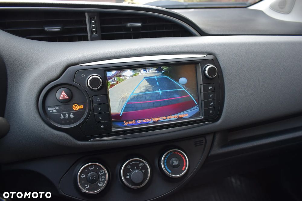 Toyota Yaris 1.33 Prestige - 10