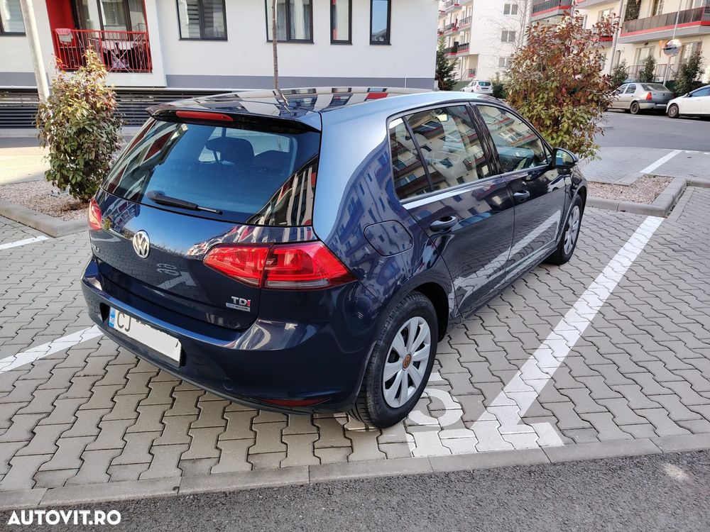 Volkswagen Golf 1.6 TDI DPF BlueMotion Technology Comfortline - 9