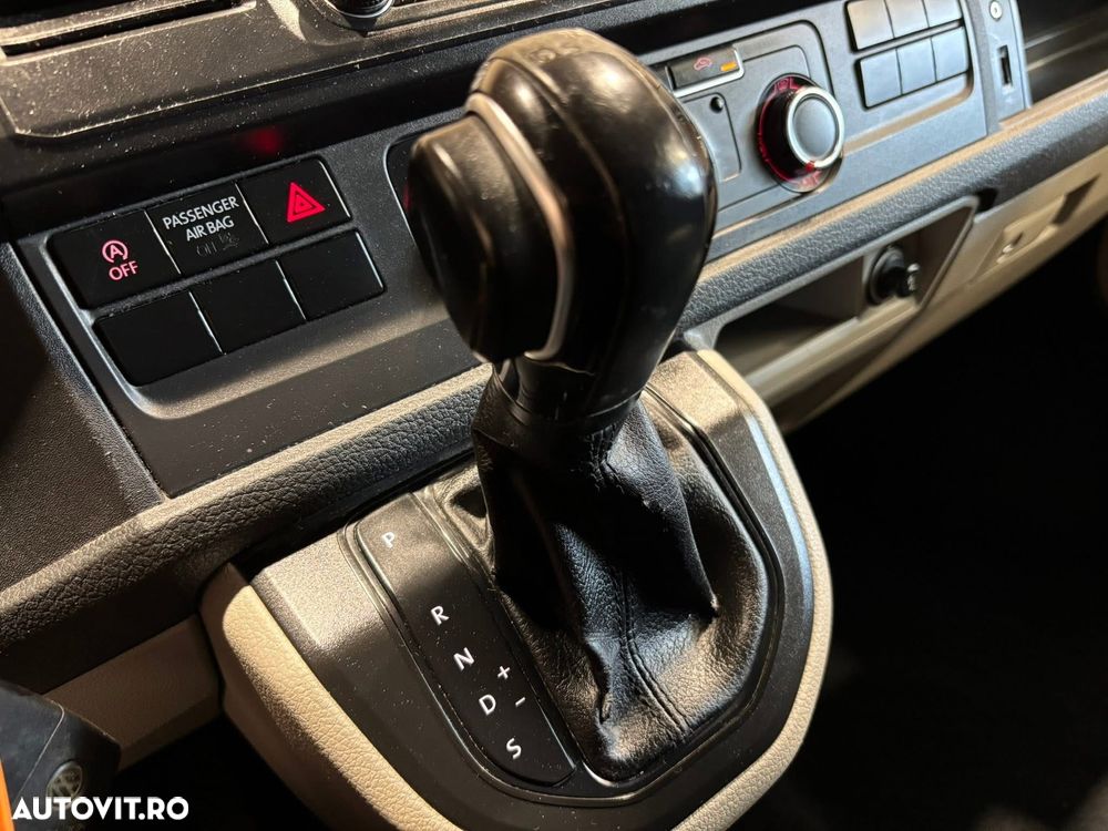 Volkswagen Transporte T6 - 15