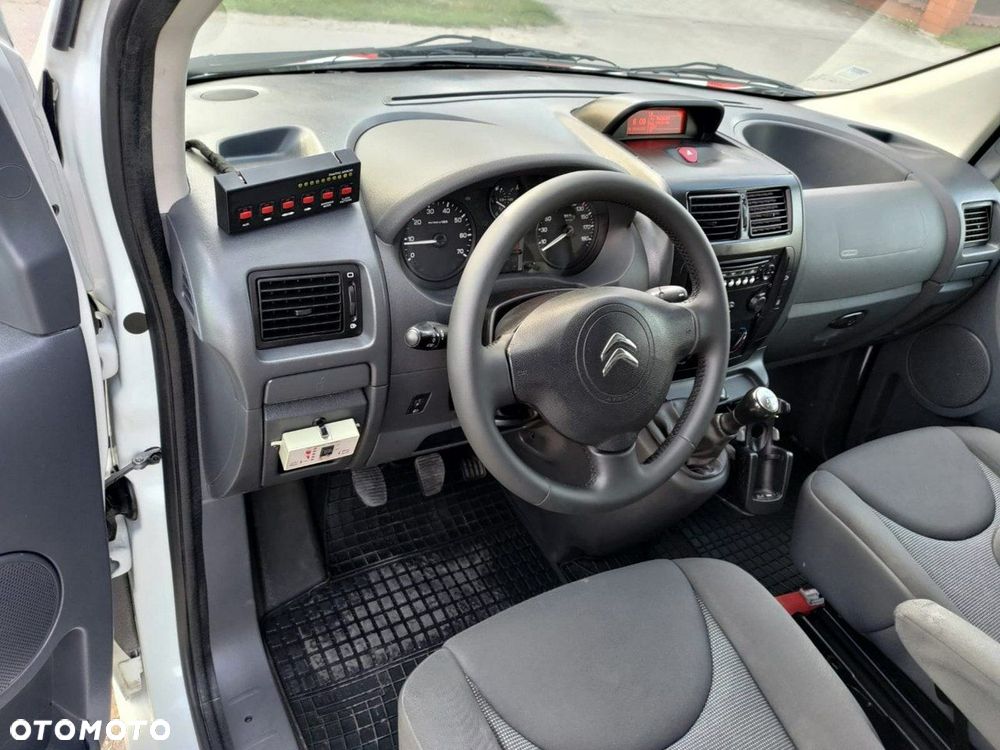 Citroën Jumpy - 8