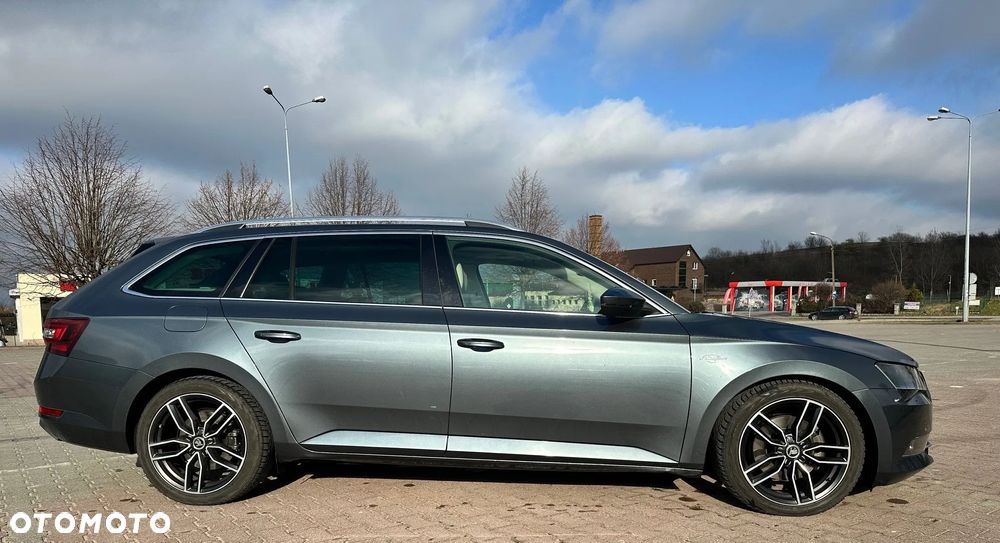 Skoda Superb 2.0 TDI 4x4 L&K DSG - 1
