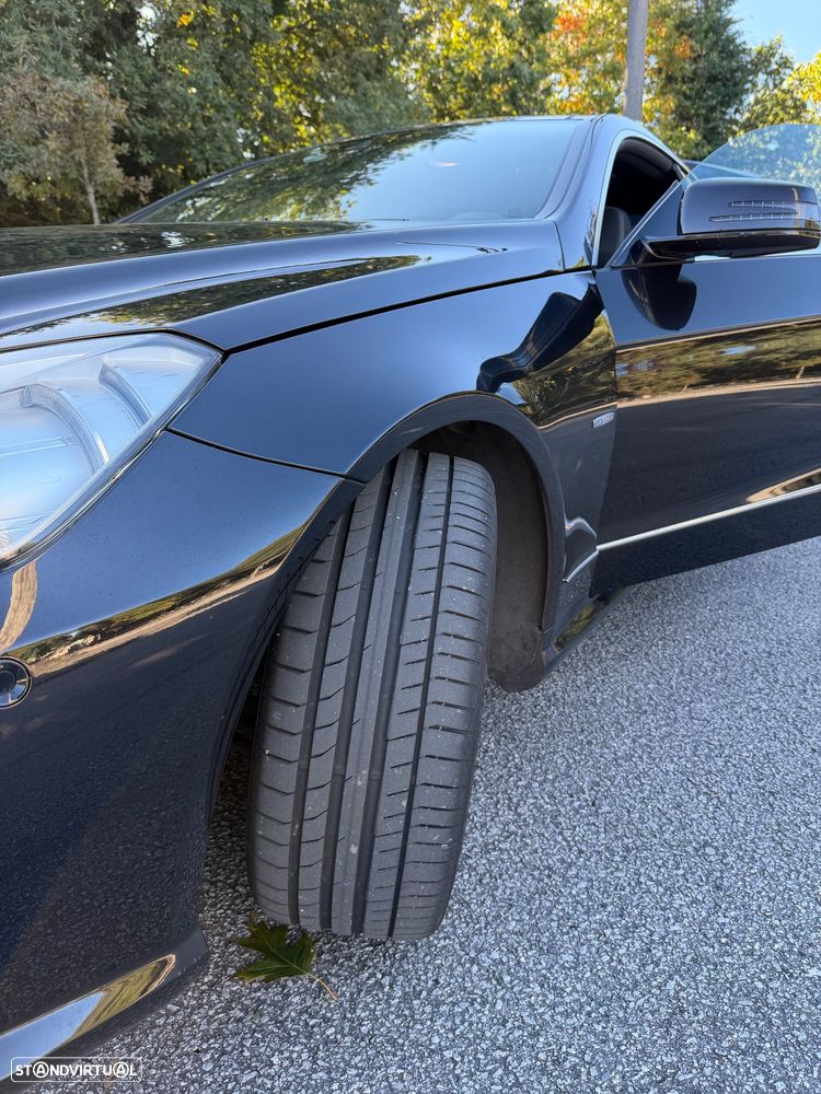 Mercedes-Benz E 250 CDi Avantgarde BlueEfficiency Auto - 24