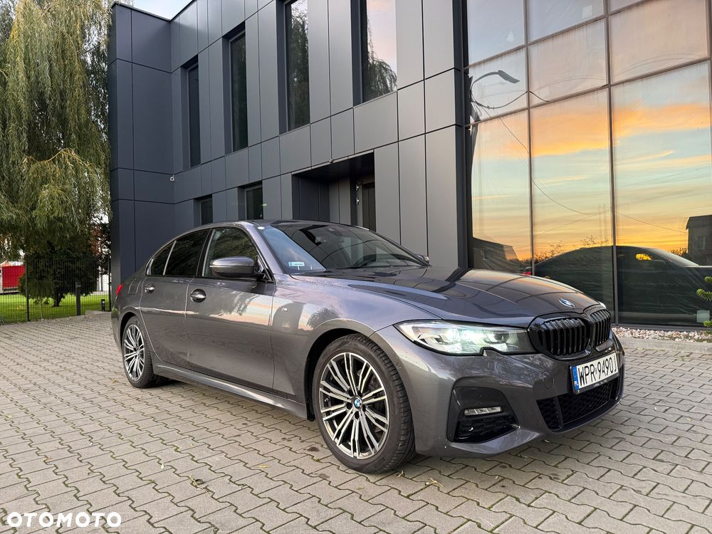 BMW Seria 3 320i M Sport sport - 2