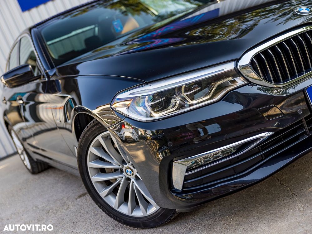 BMW Seria 5 530i Aut. Luxury Line - 14