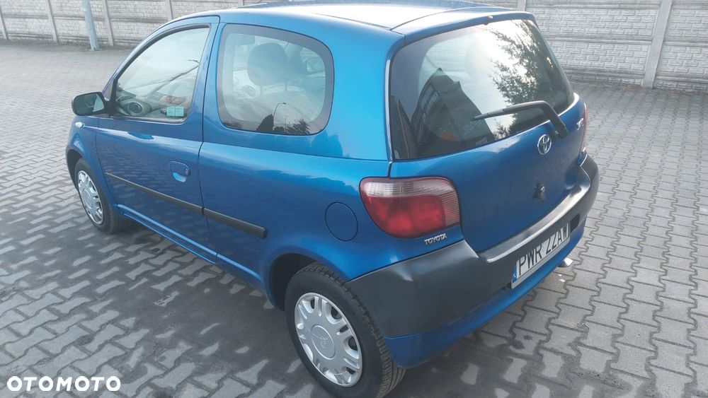 Toyota Yaris - 4