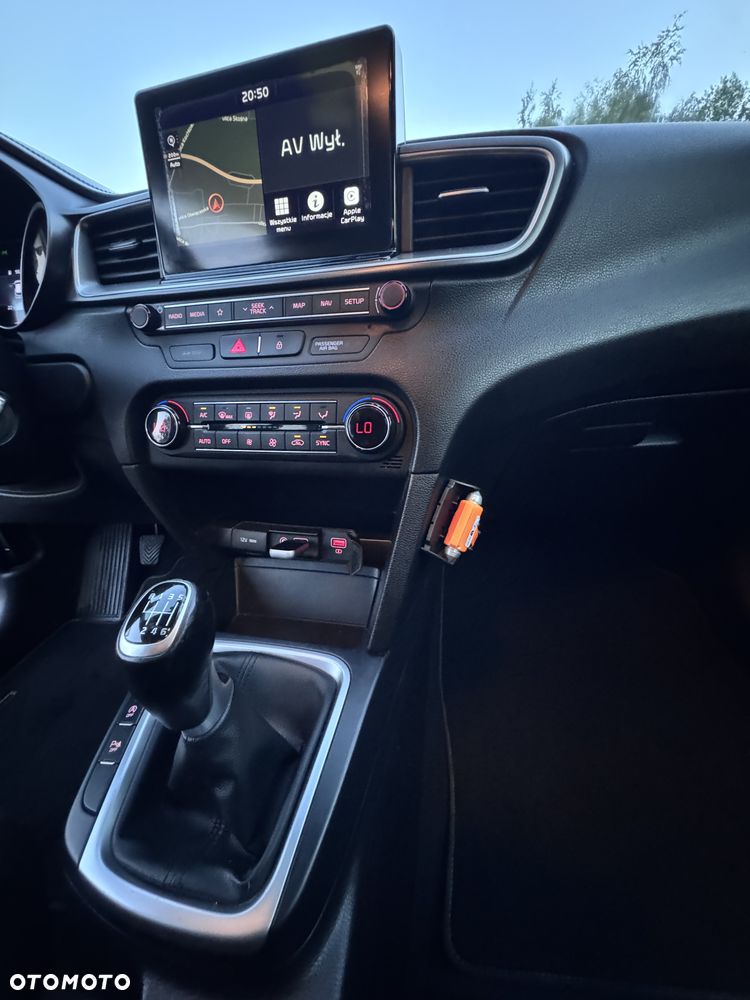Kia Ceed 1.6 CRDi SCR L - 19