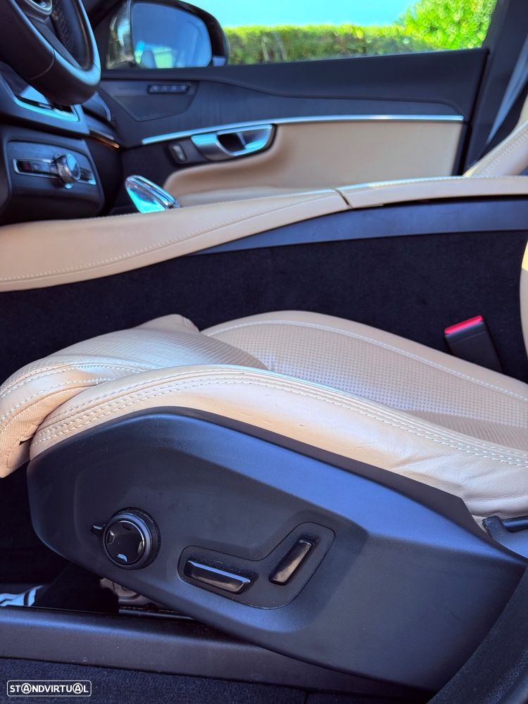 Volvo XC 90 D5 AWD Geartronic RDesign - 19